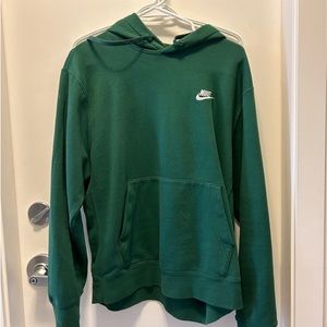 Women’s Nike forest green sweatshirt